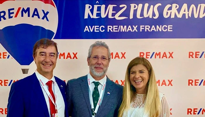 Siimgroup representado na convenção RE/MAX França
