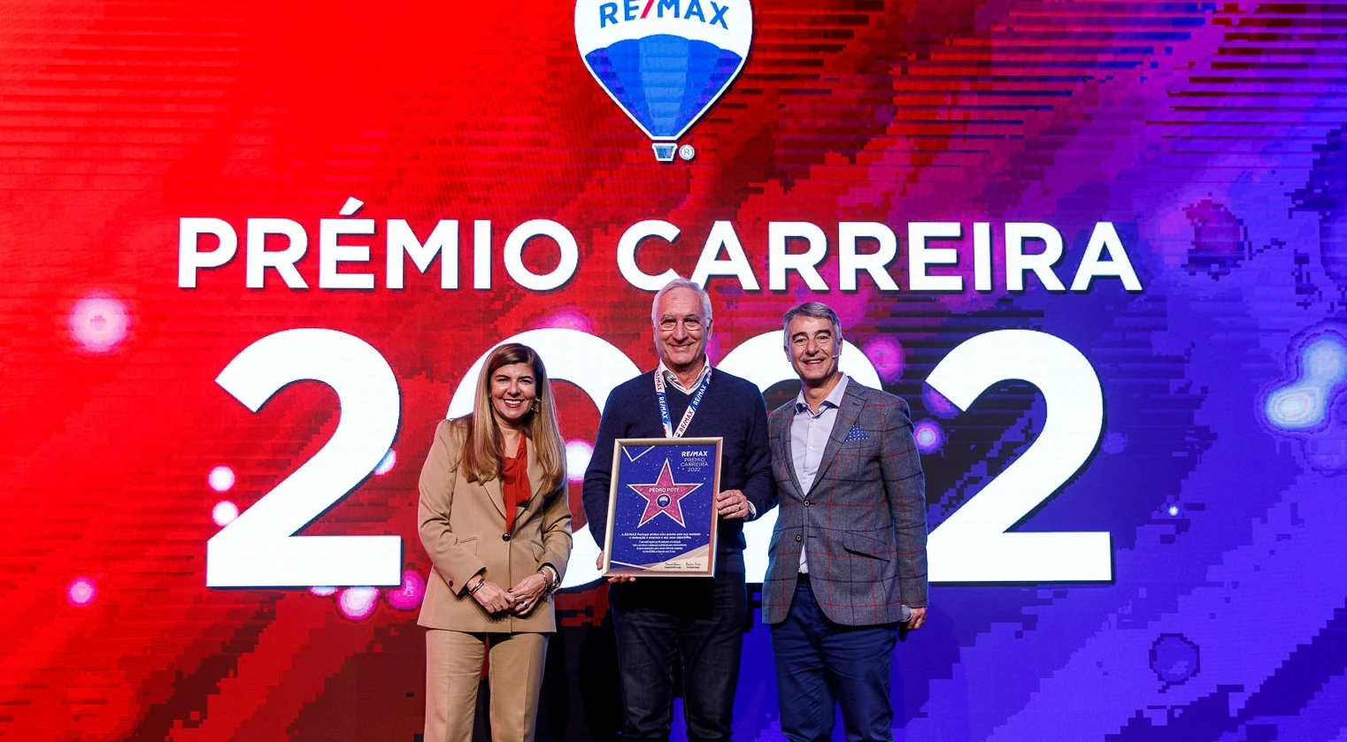 Pedro Pote, Broker da RE/MAX Siimgroup Capital, premiado pelos seus 22 anos de casa!